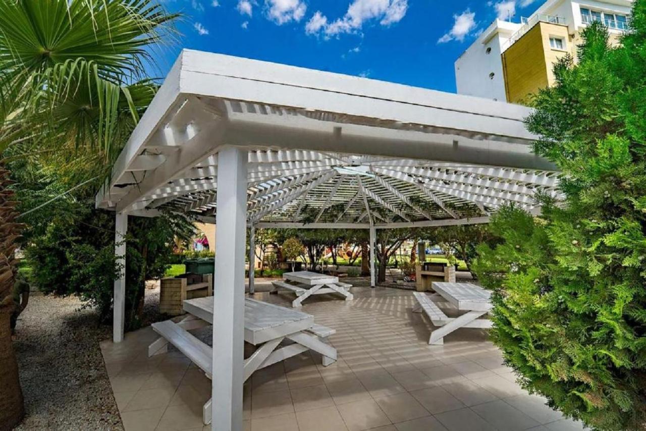 Spartacus Pool Apartments In Caesar Resort & Spa Trikomo エクステリア 写真
